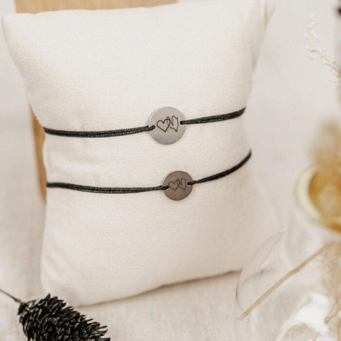 personalisiertes Armband schwarz - silber Zeichnung