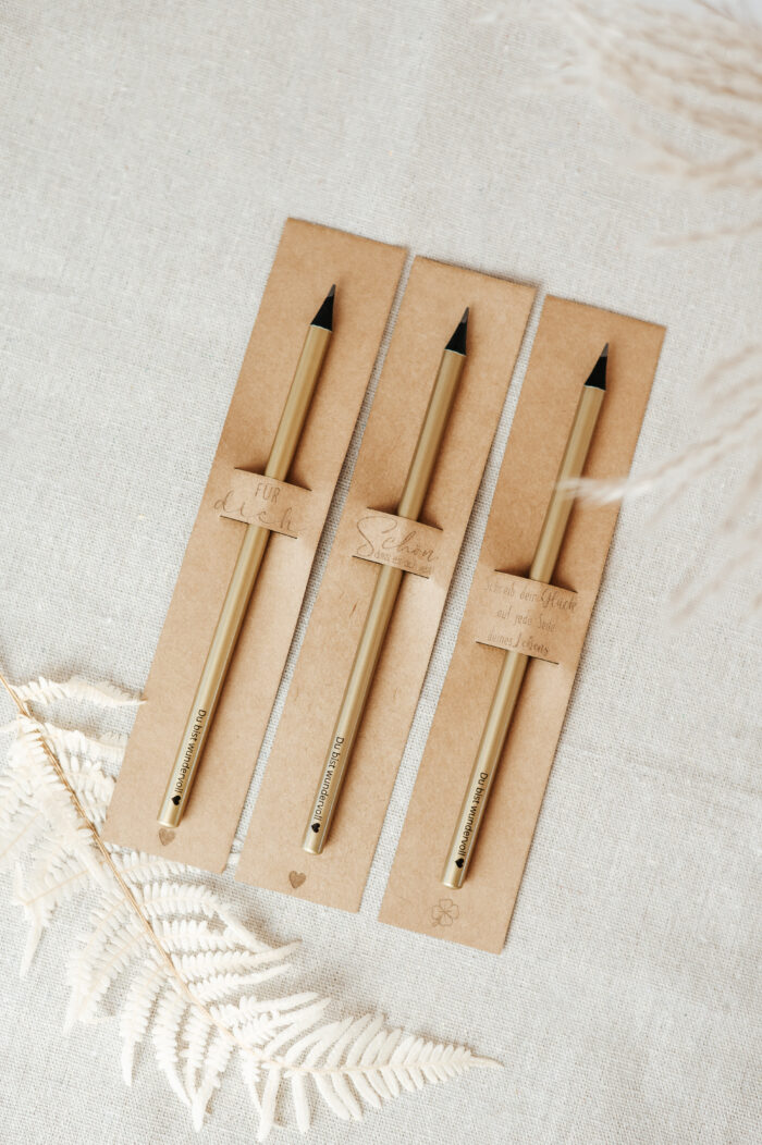 Bleistift mit Aufdruck und Verpackung