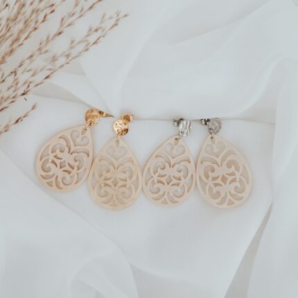 Ohrhänger Resin drop beige